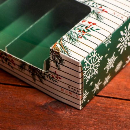 The box is folding, under 5 eclairs of the Happy New Year, 25.2 x 15 x 6.6 cm-3