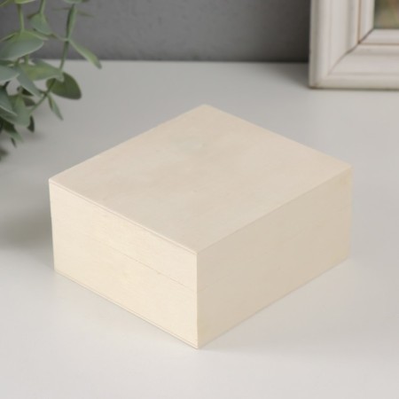 Casket wood under the painting "rectangular" without a lock 10x9x5 cm