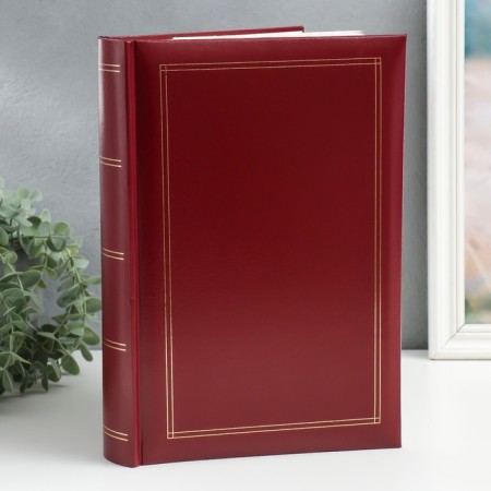 Photo album in 300 photos 10x15 cm pr. The first is red