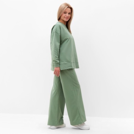 Women's costume (sweatshirt/pants), olive color, size 42-2