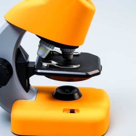 Microscope "Young Biologist" Frendering to x1200, yellow, backlight-5