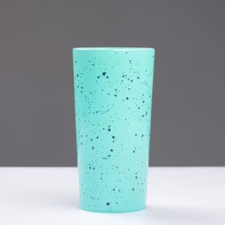 A set of glasses-1