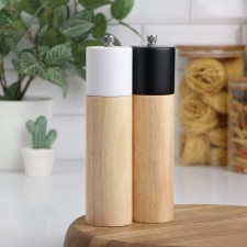 A set of mills 