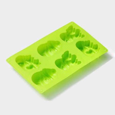 Baking uniform “New Year”, silicone, 27 × 17 × 3 cm, 6 cells (8 × 7 × 3 cm), green color-2