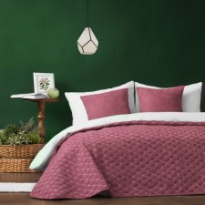 Bedspread with pillowcases 