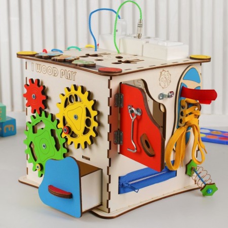 Bizikub "Developing Cube", with an electrician 25 × 25 cm-3