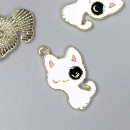 Decor for creativity metal, enamel "A kitten with a spot on the eye" White 2.6x1.5 cm