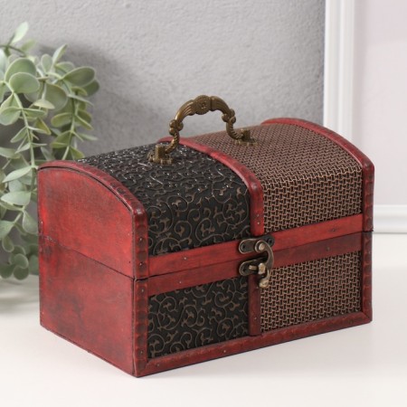 Casket Wood Elevated "curls and mesh" chest 10.5x18x12 cm