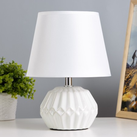 Table lamp "Favia" 1x40W E14 white 20x20x28 cm Risalux