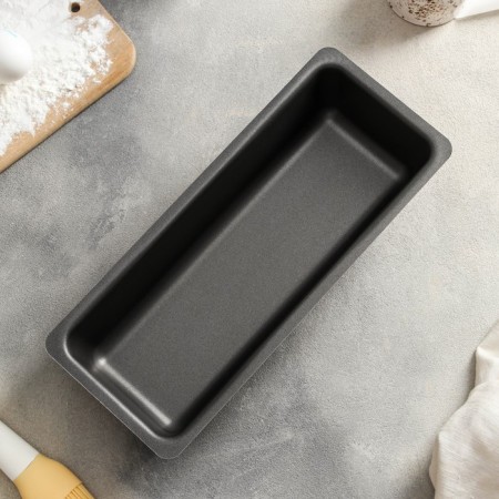 The baking sheet is “Fun”, 30 × 11 cm, h = 6.5 cm, anti -stick coating, burgundy color