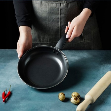 Sleeps "Jacqueline", D = 20 cm, thickness 0.65 mm, plastic handle, anti -stick coating, black color black-4