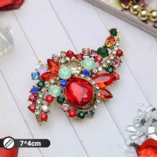 Brooch 