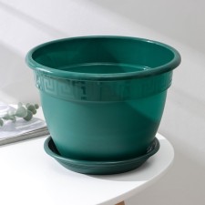 Pot for flowers with a pallet 