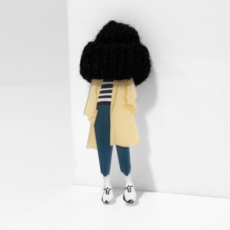 Brooch "Girl" in trendille, color in silver-1