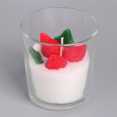 Candle in a glass "Berries", with decor-1