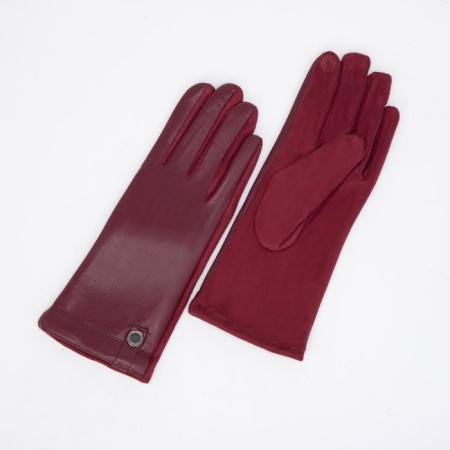 Gloves are female, dimensionless, without insulation, burgundy color