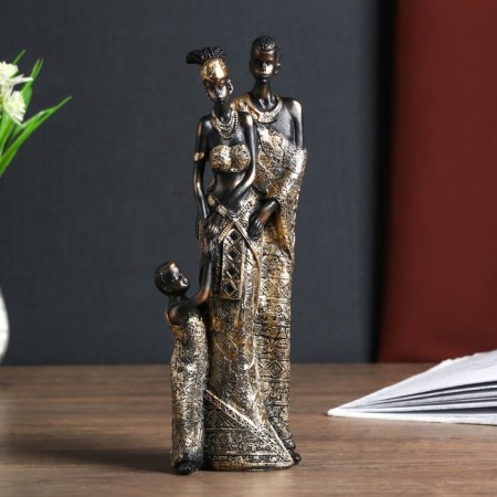 Souvenir Polystone "African Family" outfit with elephants 30.5x6.5x11 cm