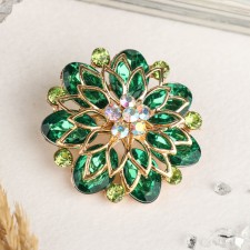 Brooch 