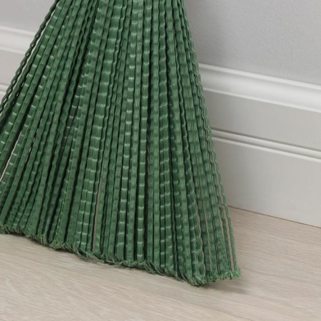 Polypropylene broom with a height of the highest grade, 33 cm, with a tip-1