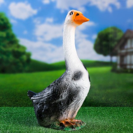Garden figure "Garden Goose" average 49cm