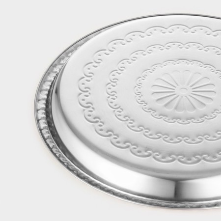 Stainless steel tray is round “Laughing”, D = 33 cm, silver color-3
