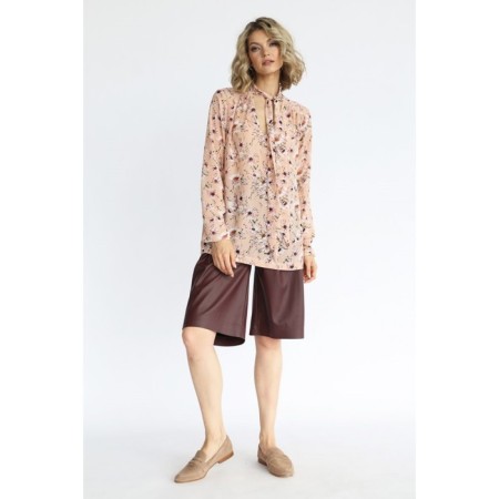 Blouse with a tie, size 42-3