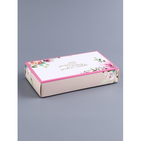 Folding box for 8 sweets without a window "with love", 9.8 x 17.7 x 3.5 cm. Confectionery packaging-1