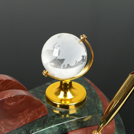 The desktop "Half -crock with a clock", 25x13x10 cm, coil, krenoid-3