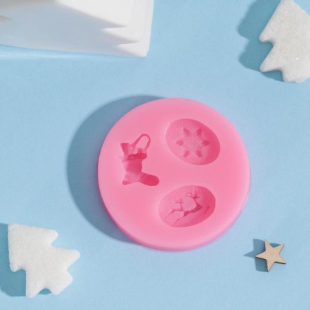 Mold "New Year's fairy tale", silicone, 5.5 × 5.5 × 1 cm, color mix-1