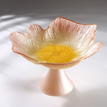 Serving dish on the leg "Pink lotus", D = 27 cm