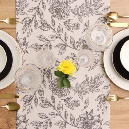 Black Flowers Table Table 40x149cm, 100% HL, sarzha 190 g/m2-2