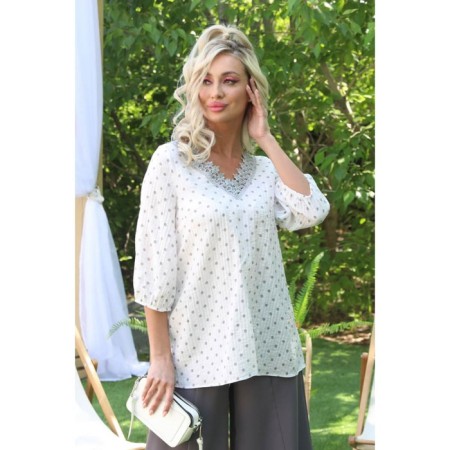 Female blouse, size 42-1