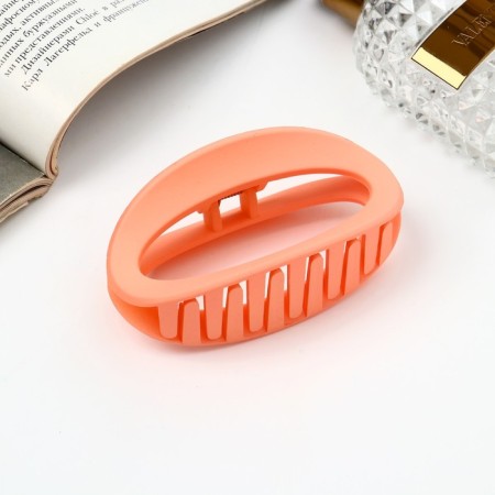 Hair crab "Leon" oval classic matte, 8.5 cm, mix