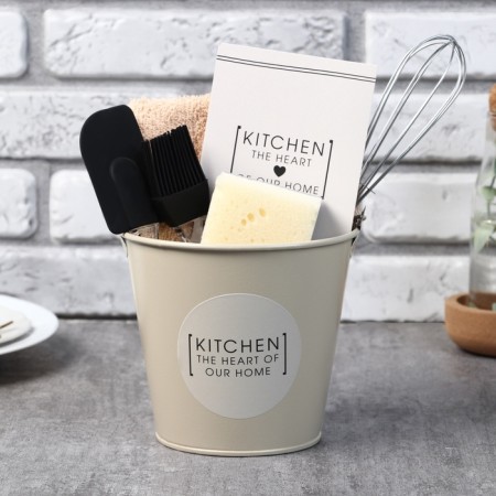 Set of gift shade "Kitchen the Heart of Oour Home"
