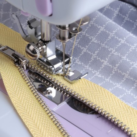 Law for sewing machines, for zipper, 3.2 × 1.2 × 0.7 cm-3