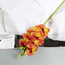 Artificial flowers 