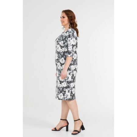 Women's dress, size 72-3