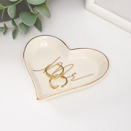 Souvenir ceramic stand for the rings "Mr." Heart 10x9x1.6 cm-1