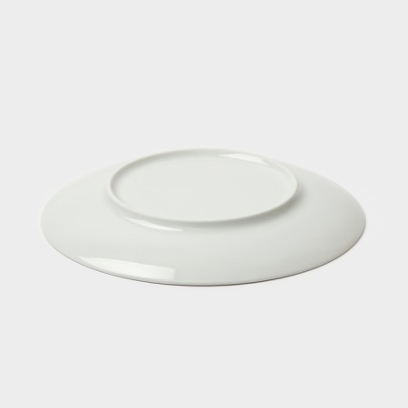 A set of porcelain dishes “Classic”, 24 objects: plates d = 17.5 / d = 20, 0.7l / d = 20 mug 300-3