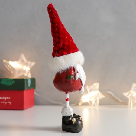 Polystone souvenir "Grandpa on long legs, a red cap with fur" MIX 18x4.5x4 cm-2