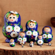 Nesting doll 
