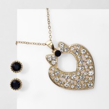 Set 2 objects: earrings, pendant 