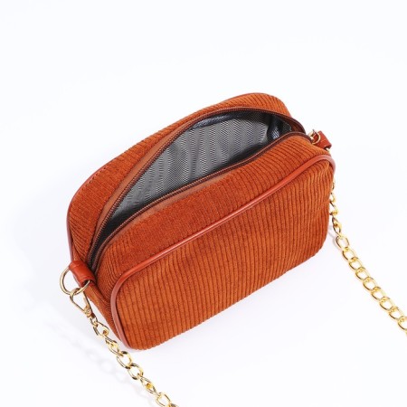 Bag Cross-Bodi with a zipper, the color is red-6