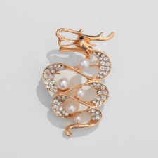 Brooch 