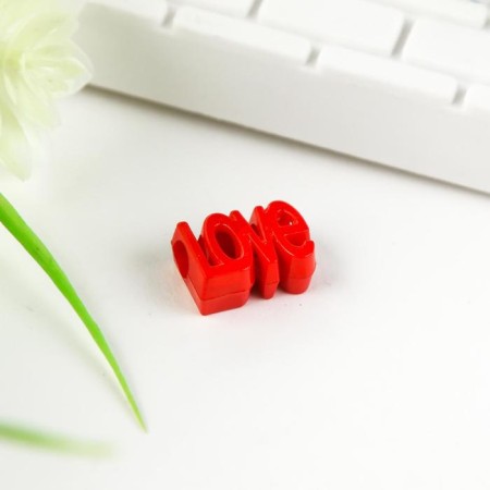 Beads for creativity plastic "inscription LOVE" Color set 50 pcs 1x1.7 cm-3