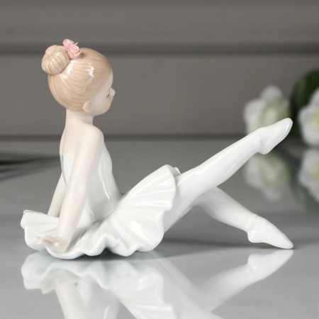 Souvenir Ceramics "Baby-ballerina in a white pack" 11x14x9.2 cm-2