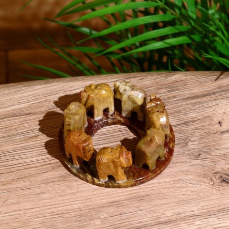 File stand "Elephants" soap stone, 11 cm-2