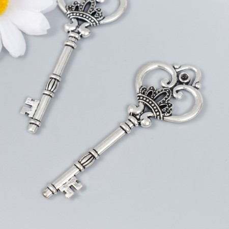 Decor Metal "Royal Key" 8x3 cm-1
