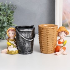 Polystone souvenir with a stand 