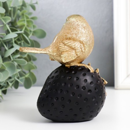 Polystone souvenir "Golden Sparrows on black strawberries" 13x10x7 cm-3